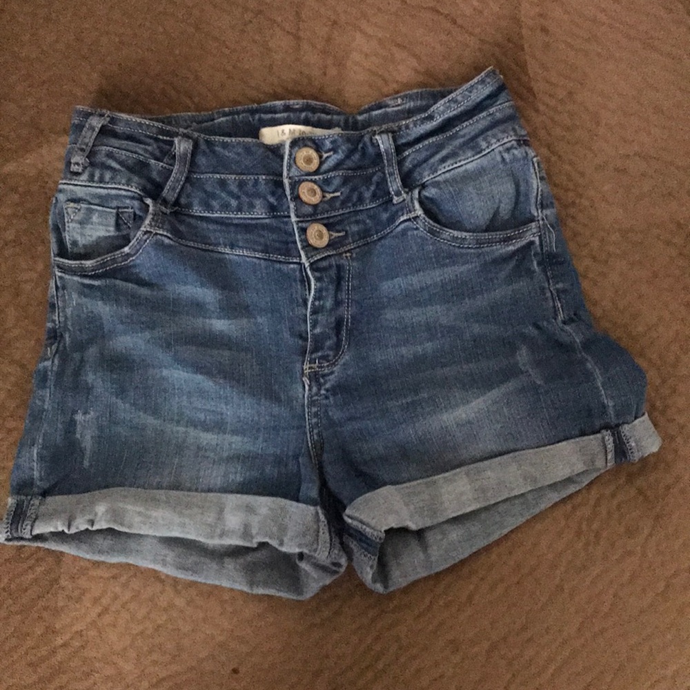 I & M JEANS ~ Light denim shorts